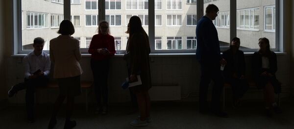 Сдача ЕГЭ по географии и литературе - Sputnik Кыргызстан