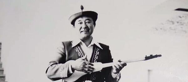 Народный артис КР Улукмырза Полотов - Sputnik Кыргызстан