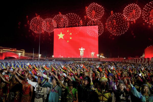 	Праздничные мероприятия в Пекине в честь 70-й годовщины образования КНР - Sputnik Кыргызстан