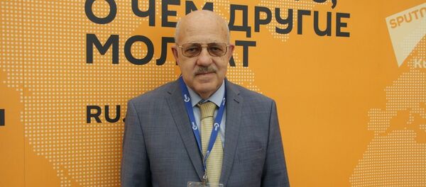 Советник президента Торгово-промышленной палаты РФ Георгий Петров Советник президента Торгово-промышленной палаты РФ Георгий Петров - Sputnik Кыргызстан