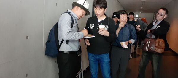 Премьера фильма Жоо кулук кыргызского режиссера Мирлана Абдыкалыкова в Южной Корее Премьера фильма Жоо кулук кыргызского режиссера Мирлана Абдыкалыкова в Южной Корее - Sputnik Кыргызстан