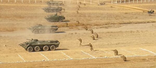 Военные учения кыргызских и узбекских пограничников - Sputnik Кыргызстан