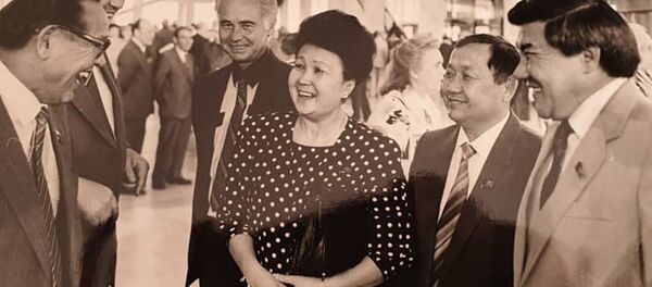 Известный режиссер, заслуженный деятель культуры КР, депутат Верховного Совета СССР Умтул Орозова Известный режиссер, заслуженный деятель культуры КР, депутат Верховного Совета СССР Умтул Орозова - Sputnik Кыргызстан