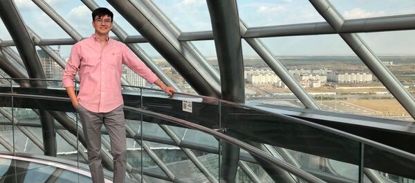 Швейцариядагы Лозанна федералдык политехникалык институтунда илимдин доктору Жеңишбек Жакыпов  - Sputnik Кыргызстан