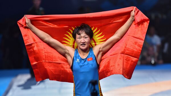 Чемпионат мира по спортивной борьбе в Нур-Султане. Финал по женской борьбе. 62 кг - Sputnik Кыргызстан