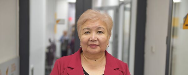 Председатель общественного объединения родителей детей с аутизмом Рука в руке Жылдыз Садыкова - Sputnik Кыргызстан