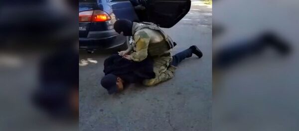 В Джалал-Абаде задержан подозреваемый в участии в боях в Сирии — видео - Sputnik Кыргызстан