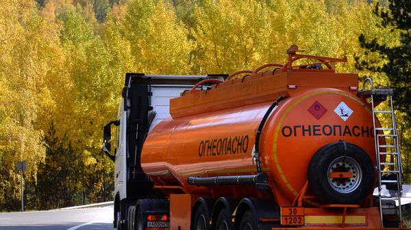 Бензовоз. Архив - Sputnik Кыргызстан