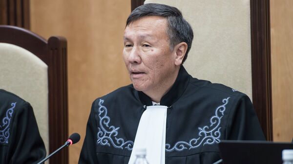 Председатель Конституционного суда Кыргызстана Карыбек Дуйшеев. Архивное фото - Sputnik Кыргызстан