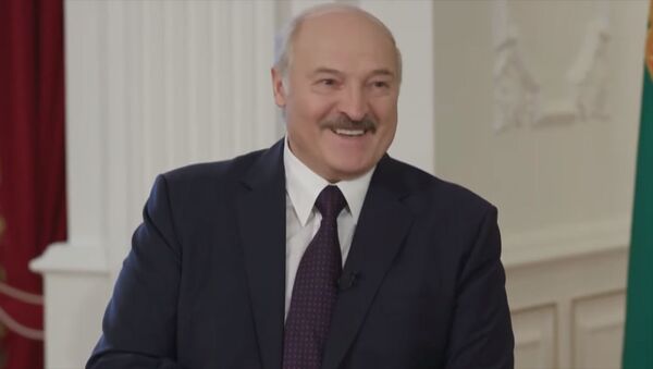 Лукашенко о том, как бегал за пивом, работая с Назарбаевым. Видео - Sputnik Кыргызстан