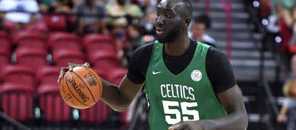 Игрок Национальной баскетбольной ассоциации (NBA) Тако Фолл. Архивное фото - Sputnik Кыргызстан