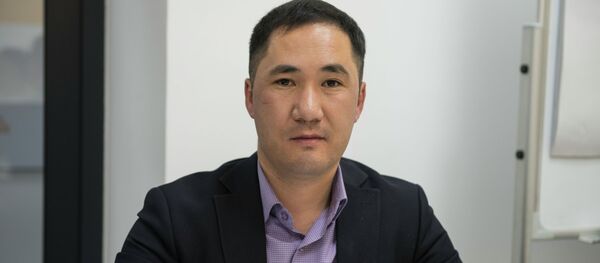 Саламаттык сактоо министрлигинин электрондук борборунун директору Бахтияр Станбеков - Sputnik Кыргызстан