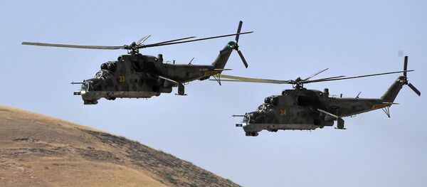Вертолеты Ми-24. Архивное фото Вертолеты Ми-24. Архивное фото - Sputnik Кыргызстан
