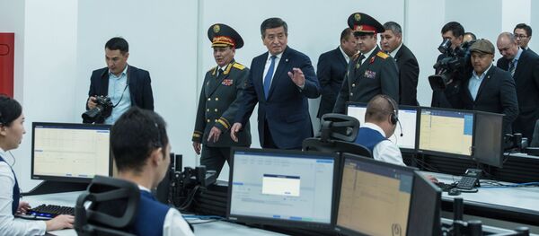 Презентация цифровизированного командного центра в Бишкеке президенту Сооронбаю Жээнбекову  - Sputnik Кыргызстан