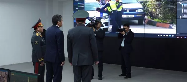 Камеры распознают лица — Жээнбекову показали задержание подозреваемого Камеры распознают лица — Жээнбекову показали задержание подозреваемого - Sputnik Кыргызстан