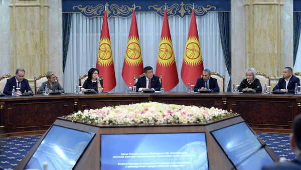 Встреча президента Сооронбая Жээнбекова с руководителями СМИ Кыргызской Республики - Sputnik Кыргызстан