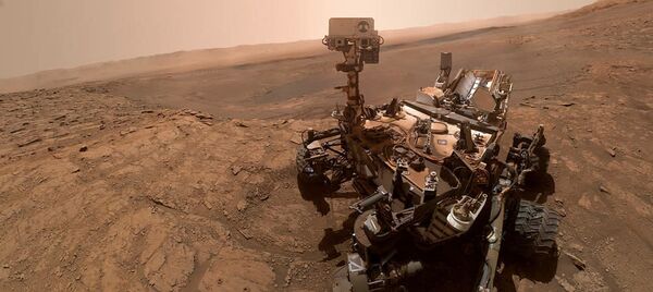 Селфи марсохода Curiosity на хребте имени Веры Рубин на Марсе. 11 октября 2019 год - Sputnik Кыргызстан