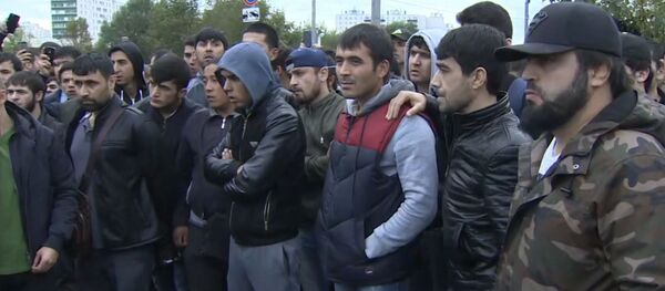 В каких сферах ограничат работу мигрантам — видео о новых правилах в РФ В каких сферах ограничат работу мигрантам — видео о новых правилах в РФ - Sputnik Кыргызстан