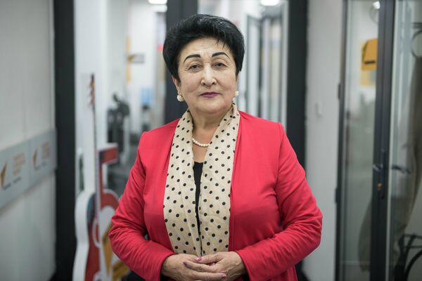 Эл ырчыларды көрө берип чарчады. Гүлшайыр Садыбакасова менен маек - Sputnik Кыргызстан