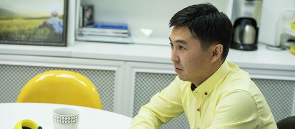 Микрохирург и пластический хирург Султан Тукешов - Sputnik Кыргызстан