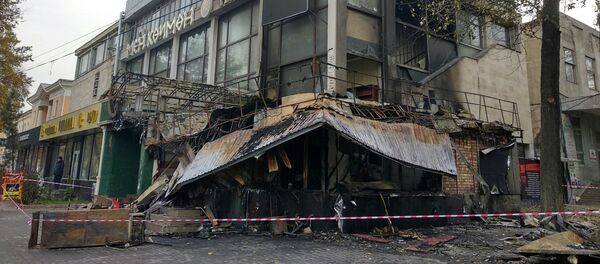 Последствия пожара в точке быстрого питания Антошка в Бишкеке - Sputnik Кыргызстан