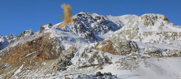 Талас облусундагы Жер-Үй кенинде жардыруу иштери башталды, тагыраагы, кен казууга старт берилди - Sputnik Кыргызстан
