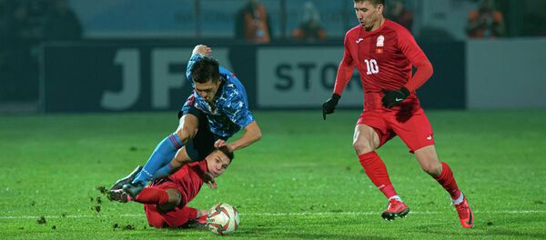 Футбольный матч между сборными Кыргызстана и Японии в Бишкеке - Sputnik Кыргызстан