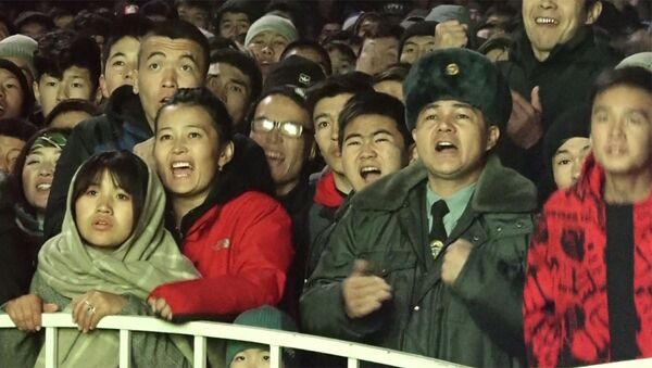 Какие впечатления получили фанаты от матча Кыргызстан — Япония. Видео - Sputnik Кыргызстан