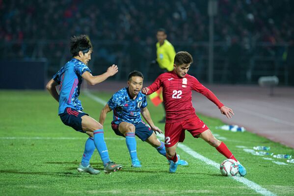 Футбольный матч между сборными Кыргызстана и Японии в Бишкеке - Sputnik Кыргызстан