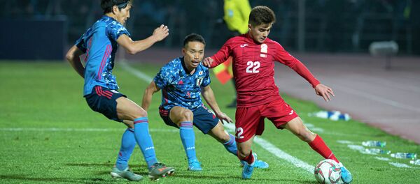 Футбольный матч между сборными Кыргызстана и Японии в Бишкеке - Sputnik Кыргызстан