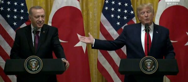 Трамп менен Эрдоган Россиянын С-400 комплекси үчүн урушпай эле коюуну чечти - Sputnik Кыргызстан