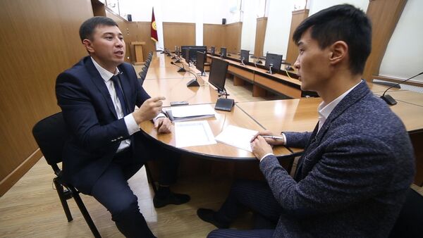 Как из-за чиновников Кыргызстан оштрафовали на 772 млн сомов. Видео - Sputnik Кыргызстан