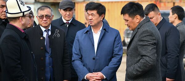 Өлкөдө билим берүү мекемелерине муктаждык болуп турганда, узакка курулуп жаткан курулуштар менен көйгөй болбошу керек. Мындай талапты премьер-министр Мухаммедкалый Абылгазиев Чүй облусундагы мектептин курулушу менен таанышуу учурунда тиешелүү мамлекеттик органдардын жетекчилерине койду. - Sputnik Кыргызстан