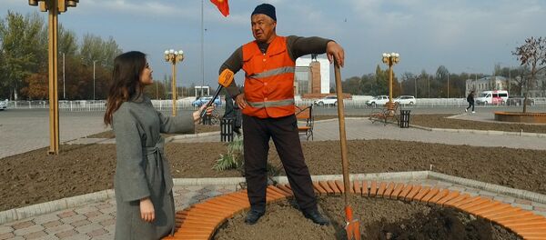 Кыргызстанцы обратились к президенту в день его рождения — видео - Sputnik Кыргызстан