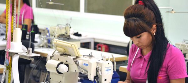Текстильные фабрики Uztex Chirchik и Eurotex Global в Узбекистане - Sputnik Кыргызстан