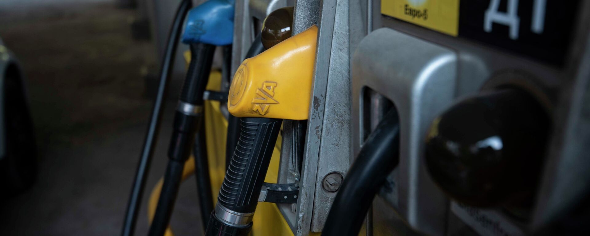 АЗС в Бишкеке. Архивное фото - Sputnik Кыргызстан, 1920, 18.03.2026