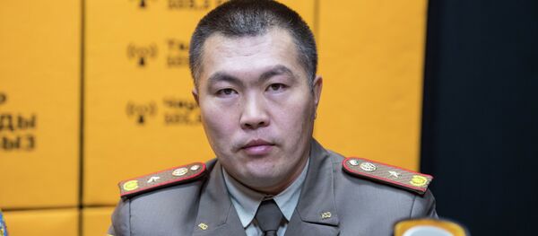 Өрт өчүрүү жана алдын алуу башкармалыгынын башчысынын орун басары майор Азиз Бейшекеев Өрт өчүрүү жана алдын алуу башкармалыгынын башчысынын орун басары майор Азиз Бейшекеев - Sputnik Кыргызстан