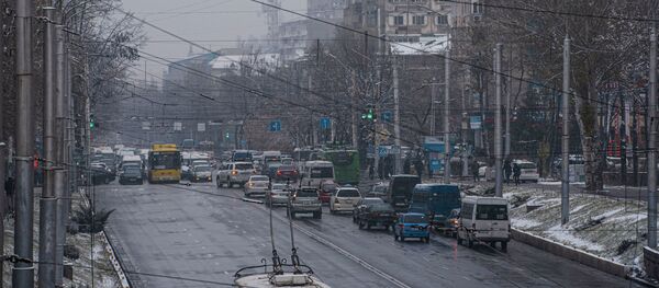 Первый снег в Бишкеке - Sputnik Кыргызстан