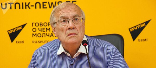 Эстонский политолог Эдуард Тинн Эстонский политолог Эдуард Тинн - Sputnik Кыргызстан