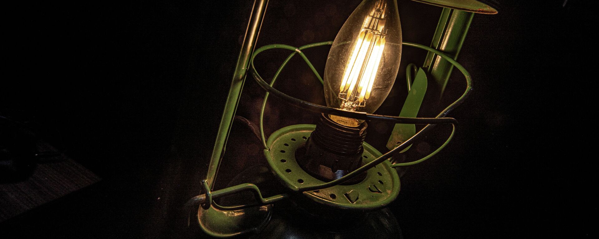 Электрическая лампа. Архивное фото - Sputnik Кыргызстан, 1920, 15.06.2022