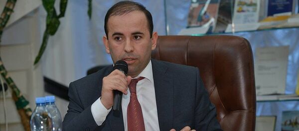 Эксперт и научный сотрудник Института международных исследований (ИМИ) МГИМО МИД России Шарбатулло Содиков. Архивное фото - Sputnik Кыргызстан