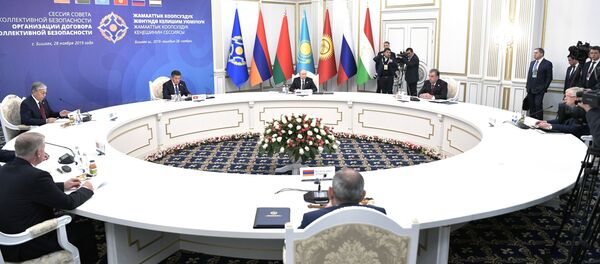 Рабочий визит президента РФ В. Путина в Киргизию - Sputnik Кыргызстан