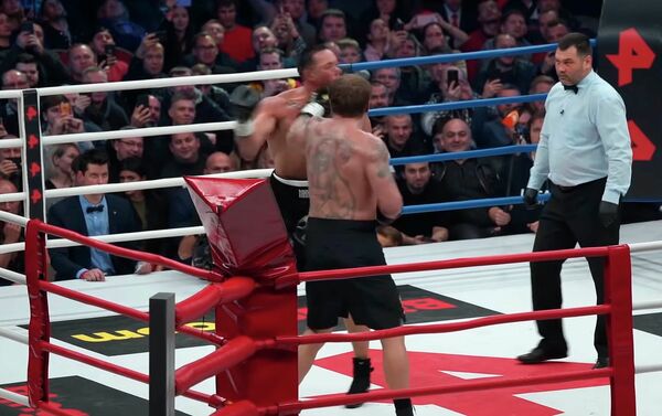 Емельяненко менен Кокляевдин беттеш үчүн алган гонорары айтылды - Sputnik Кыргызстан