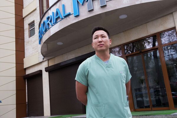 Бросил работу с зарплатой $14 тыс — о кыргызстанцах, вернувшихся помогать стране - Sputnik Кыргызстан