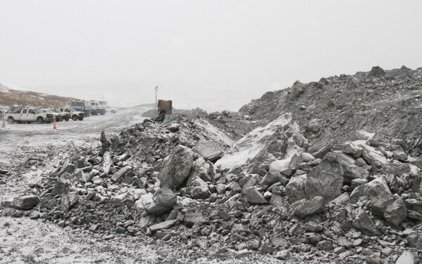 Утром 1 декабря на территории золоторудного месторождения пропали двое мужчин, которые работали в ночную смену. - Sputnik Кыргызстан