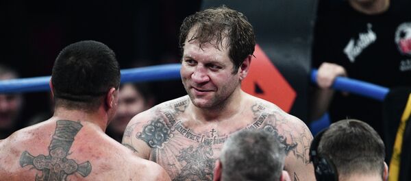 Бокс. Бой А. Емельяненко и М. Кокляева - Sputnik Кыргызстан