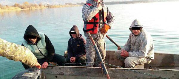 Рейд по выявлению браконьерства в Иссык-Кульской области - Sputnik Кыргызстан