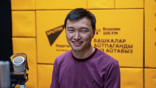 Дарыгер-офтальмолог Өмүрбек Жолдошев - Sputnik Кыргызстан