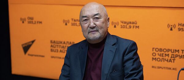 Специалист по адвокации, коммуникации и социальной мобилизации проекта USAID Победим туберкулез Темир Тологонов - Sputnik Кыргызстан