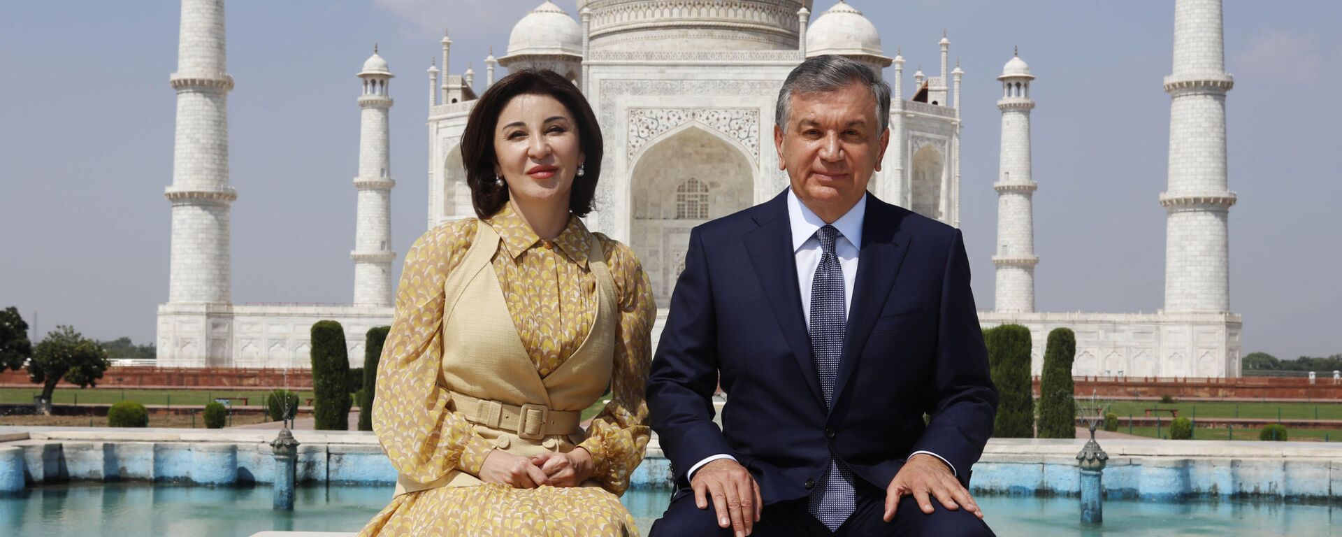 Президент Узбекистана Шавкат Мирзиёев со своей женой Зироатхон Хошимовой. Архивное фото - Sputnik Кыргызстан, 1920, 27.01.2023